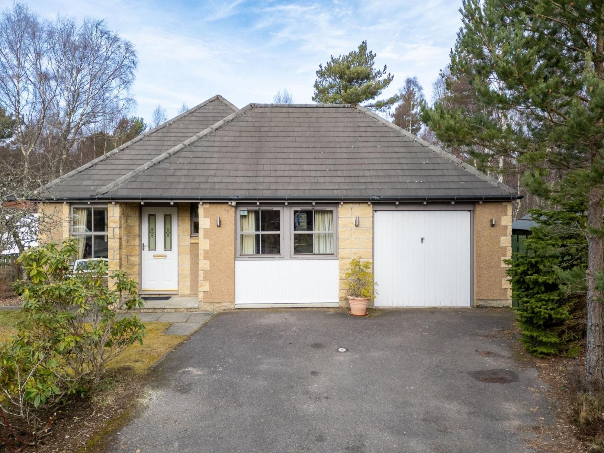 Holiday Home Falcon Lodge By Interhome Aviemore Luaran gambar