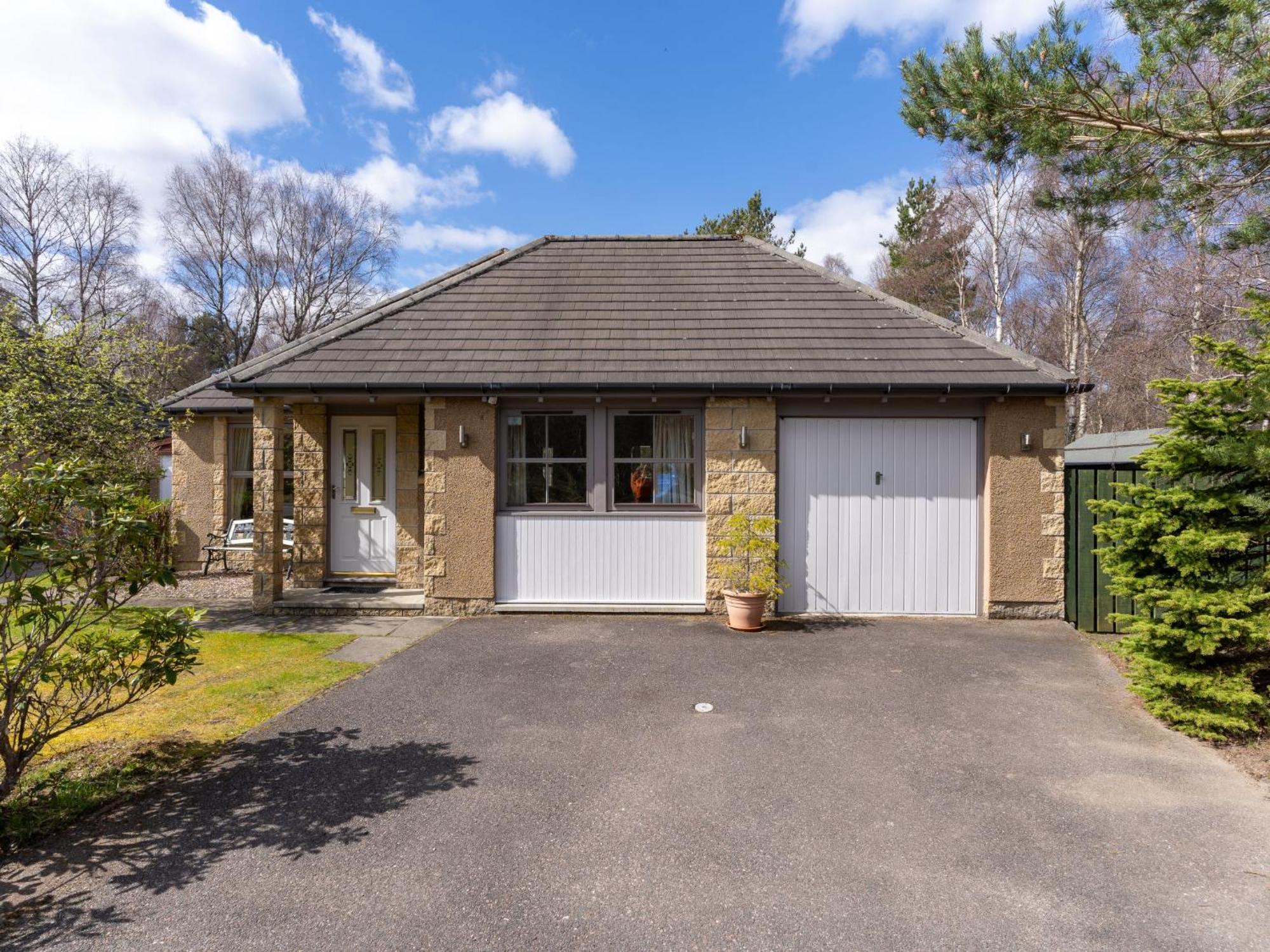 Holiday Home Falcon Lodge By Interhome Aviemore Luaran gambar